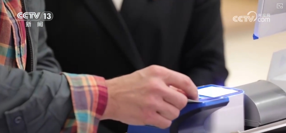 入境游成春节文旅市场亮点 外国游客“中国年味之旅”更“丝滑”