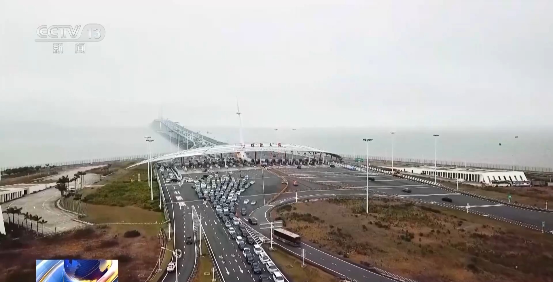 好多人啊 港澳公共假期“内地游”火爆像“春运”