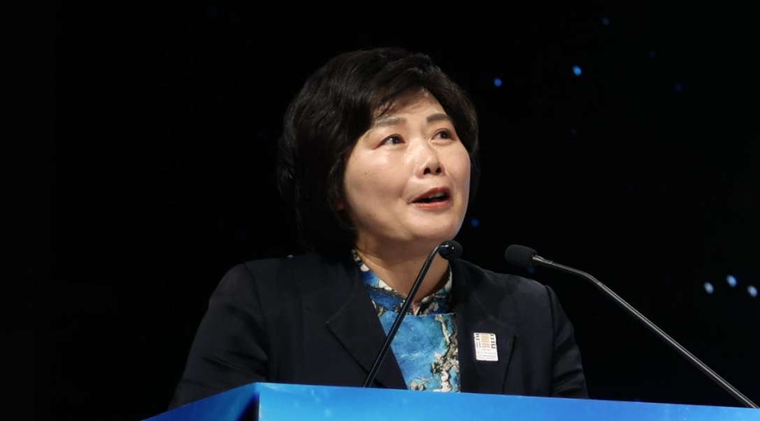 《窗外是蓝星》上海百校观影活动启动_上海频道_央视网