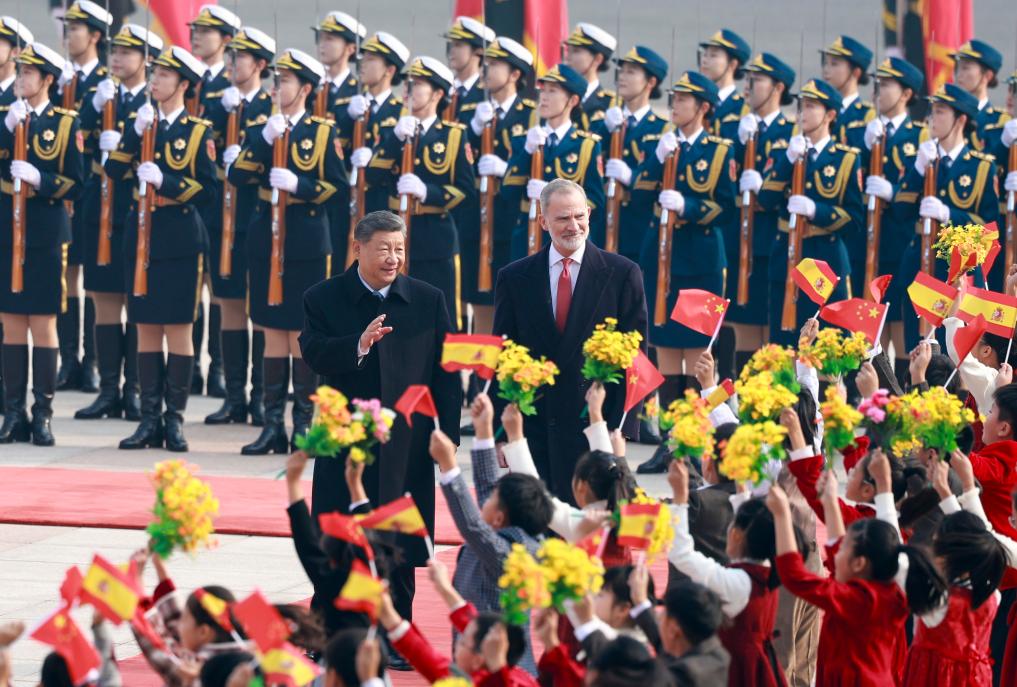 Chinese President Xi Jinping holds a welcome ceremony for King Felipe VI of Spain at the square outside the east gate of the Great Hall of the People prior to their meeting in Beijing, capital of China, Nov. 12, 2025. Xi met with King Felipe VI, who is on a state visit to China, at the Great Hall of the People in Beijing on Wednesday. (Xinhua/Ding Haitao)