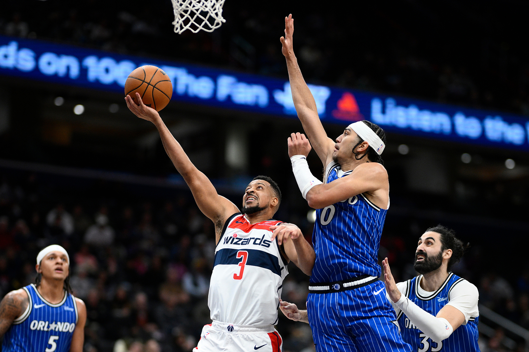 麦科勒姆27分6篮板5助攻