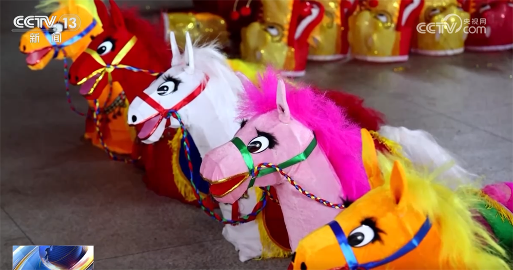 “年货经济”红红火火点燃消费活力 节前市场喜气洋洋升腾“烟火气”