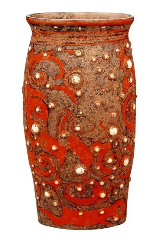 良渚遗址嵌玉漆杯（仿制品）