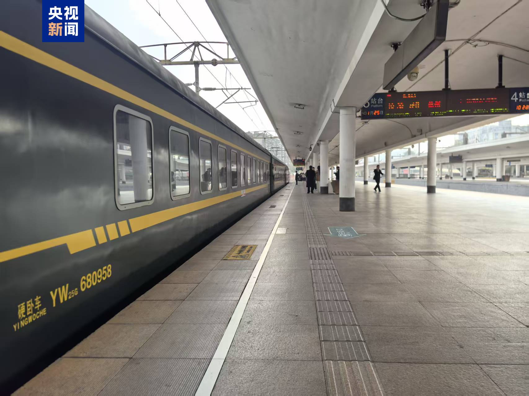 告别绿皮车 百年广州站全面迈入高铁时代