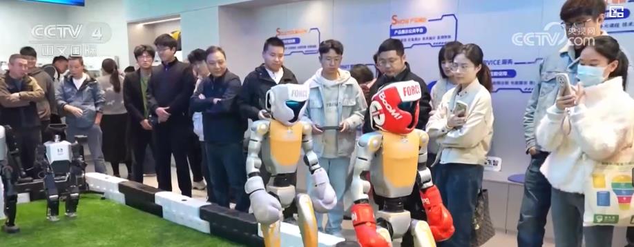 中国经济“主引擎”动力足:消费贡献率52% 新动能蓬勃增长