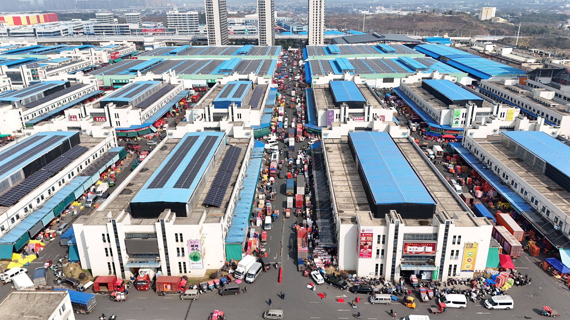 长沙红星农贸市场车辆川流不息