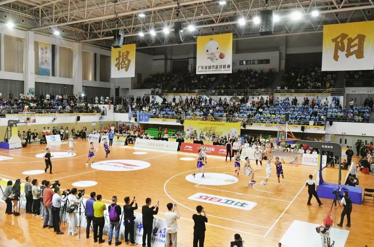 揭阳队在广工揭阳校区完成粤BA主场首秀 校地携手点燃篮球热潮