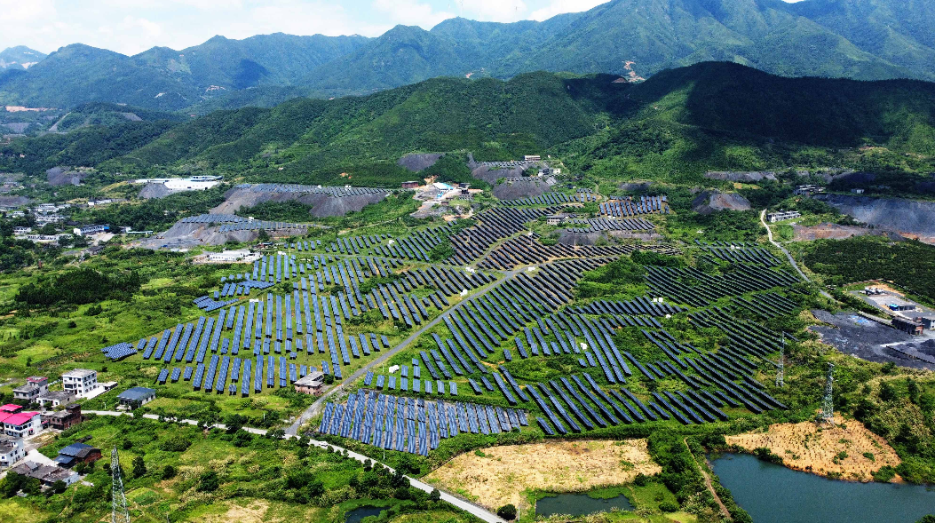 桂阳县荷叶-太清矿区历史遗留废弃矿山生态修复后航拍