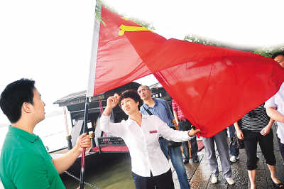 什么是红色旅游业发展 2012110608200153304.jpg