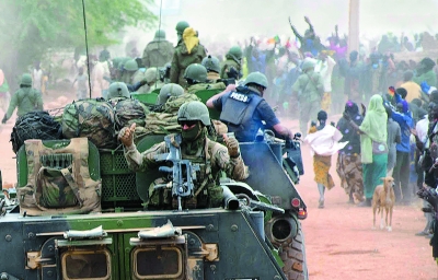 法国士兵进入马里北部重镇